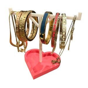 Jewelry Stand Pink and White Heart